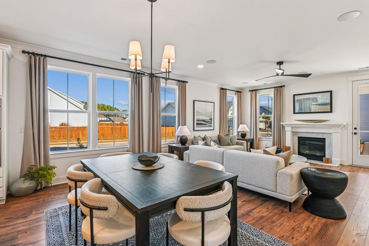 453 Eagleview Drive Photo 9