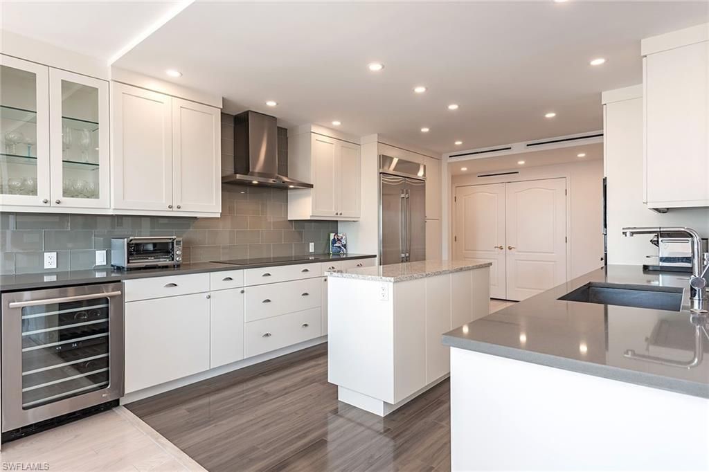 4451 Gulf Shore Blvd N, Unit 1403, Naples, FL 34103 Photo