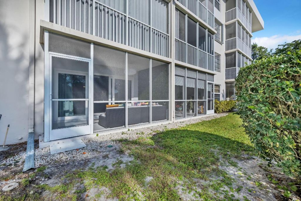 2800 N Palm Aire Drive, Unit 108, Pompano Beach, FL 33069 Photo