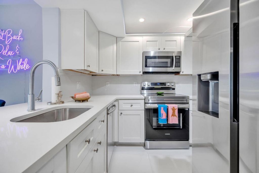 2800 N Palm Aire Drive, Unit 108, Pompano Beach, FL 33069 Photo