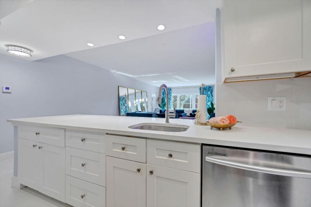 2800 N Palm Aire Drive, Unit 108, Pompano Beach, FL 33069 Photo