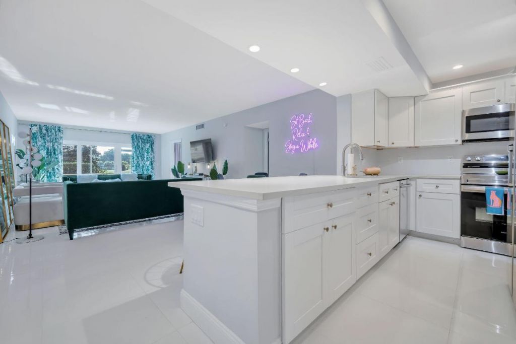 2800 N Palm Aire Drive, Unit 108, Pompano Beach, FL 33069 Photo