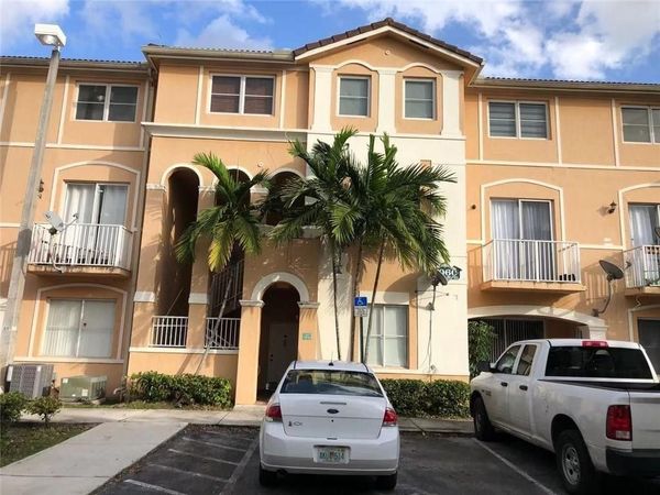 7060 NW 177th Street, Unit 103, Hialeah, FL 33015