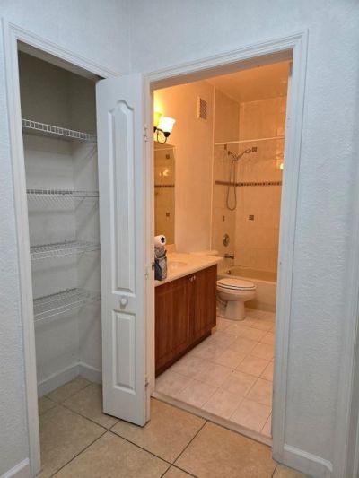7060 NW 177th Street, Unit 103, Hialeah, FL 33015 Photo
