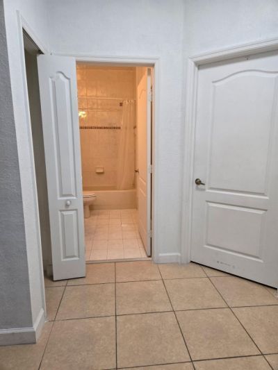 7060 NW 177th Street, Unit 103, Hialeah, FL 33015 Photo