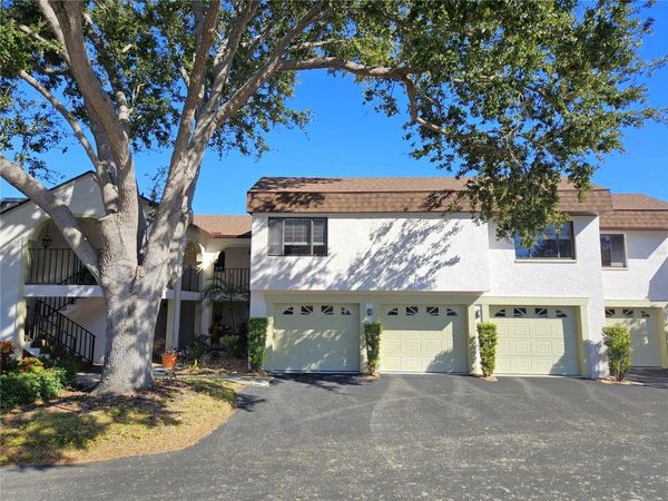 812 CAPRI ISLES BOULEVARD, Unit 225, VENICE, FL 34292