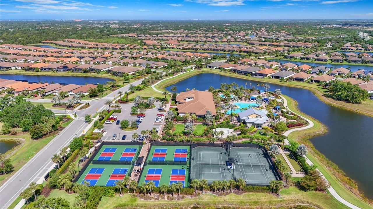 5349 Brookgrove Drive, Sarasota, FL 34238 Photo