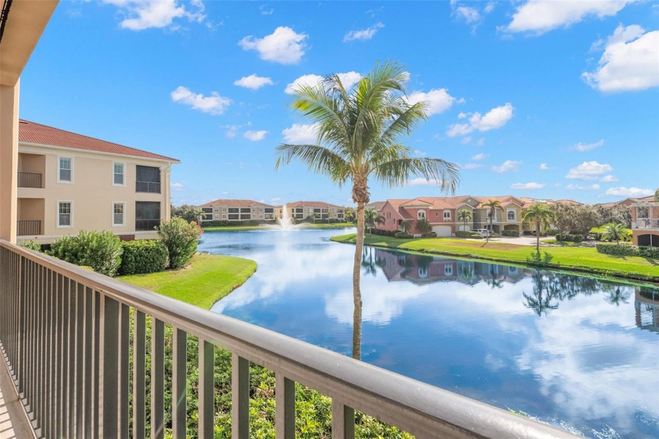 8 Academy Way S, Unit 123, Saint Petersburg, FL 33711 Photo