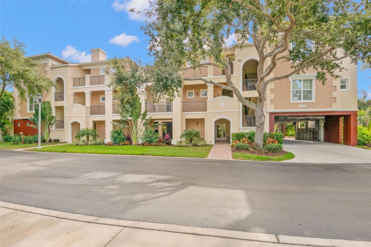 8 Academy Way S, Unit 123, Saint Petersburg, FL 33711 Photo