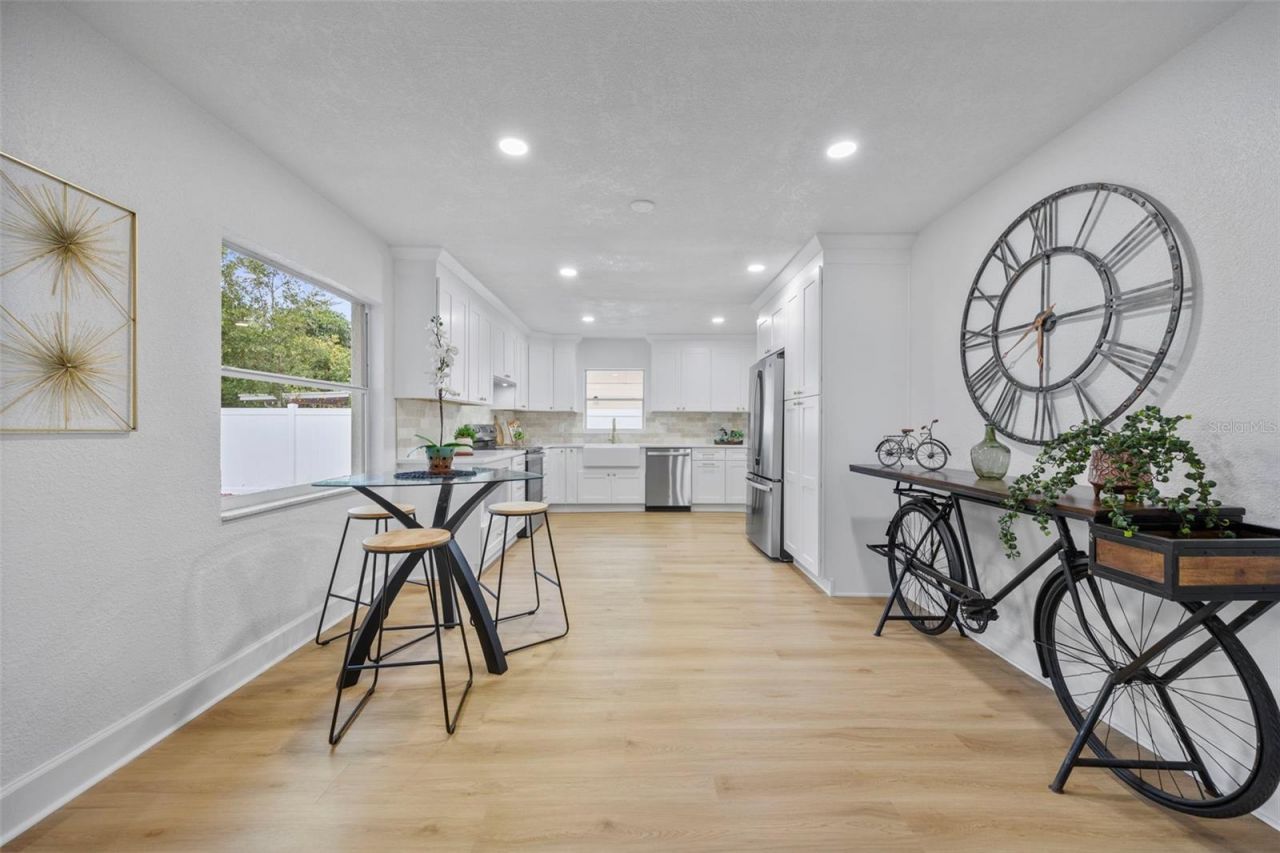 4311 Narvarez Way S, Saint Petersburg, FL 33712 Photo