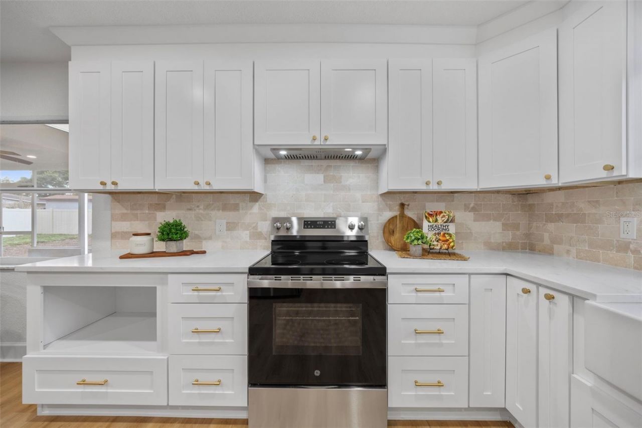 4311 Narvarez Way S, Saint Petersburg, FL 33712 Photo