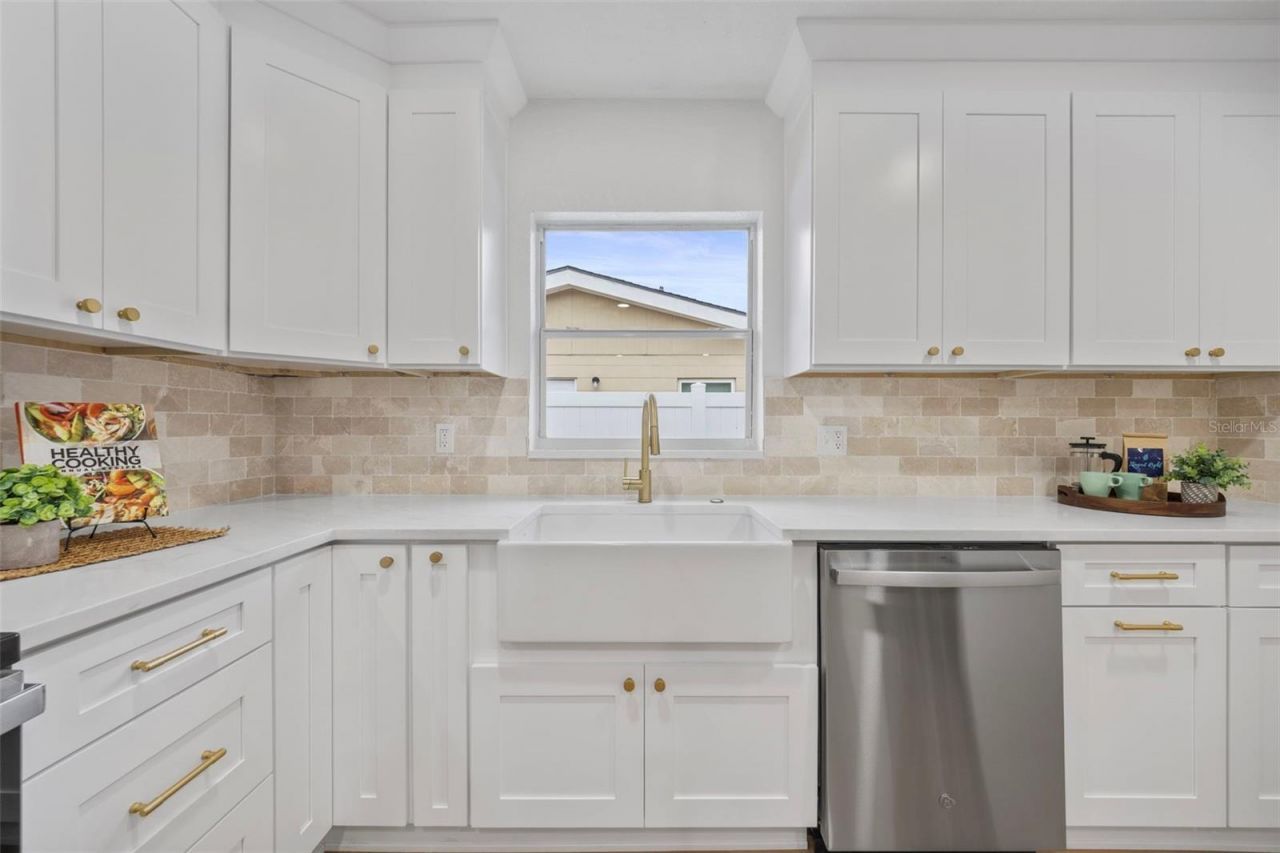 4311 Narvarez Way S, Saint Petersburg, FL 33712 Photo