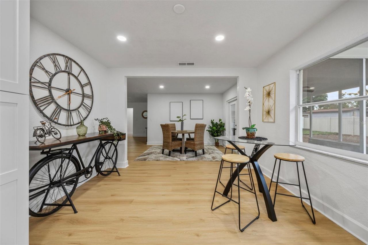 4311 Narvarez Way S, Saint Petersburg, FL 33712 Photo