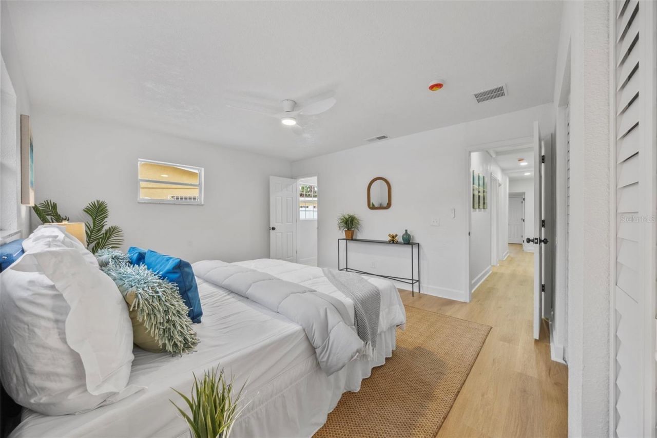 4311 Narvarez Way S, Saint Petersburg, FL 33712 Photo