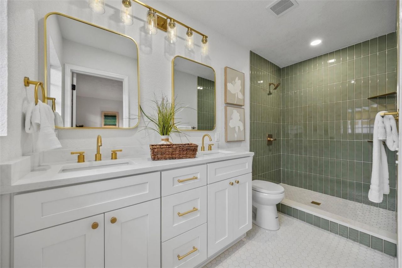 4311 Narvarez Way S, Saint Petersburg, FL 33712 Photo