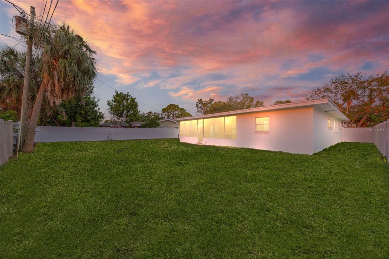 4311 Narvarez Way S, Saint Petersburg, FL 33712 Photo