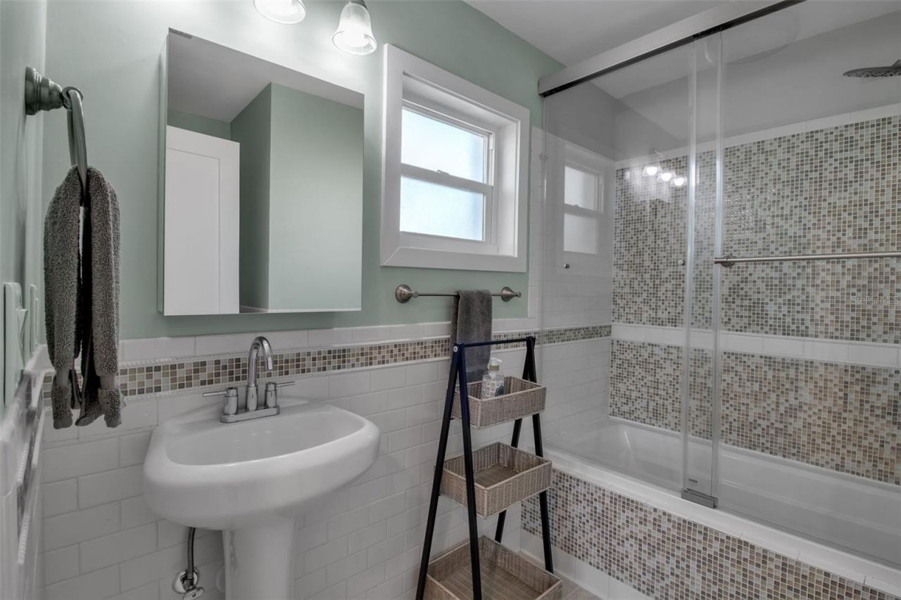 713 Saint Judes Drive S, Unit 2, Longboat Key, FL 34228 Photo