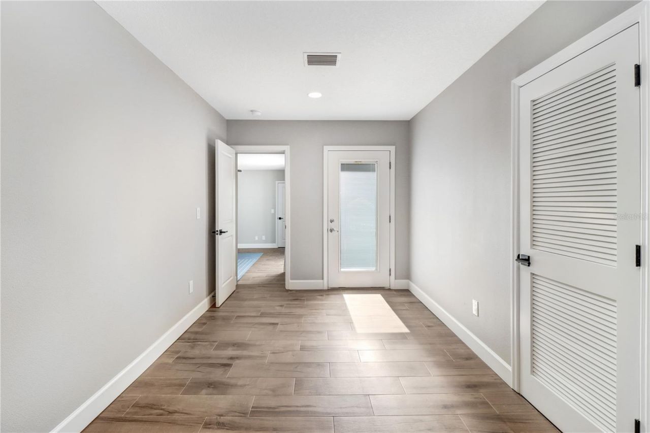 4018 S West Shore Boulevard, Tampa, FL 33611 Photo