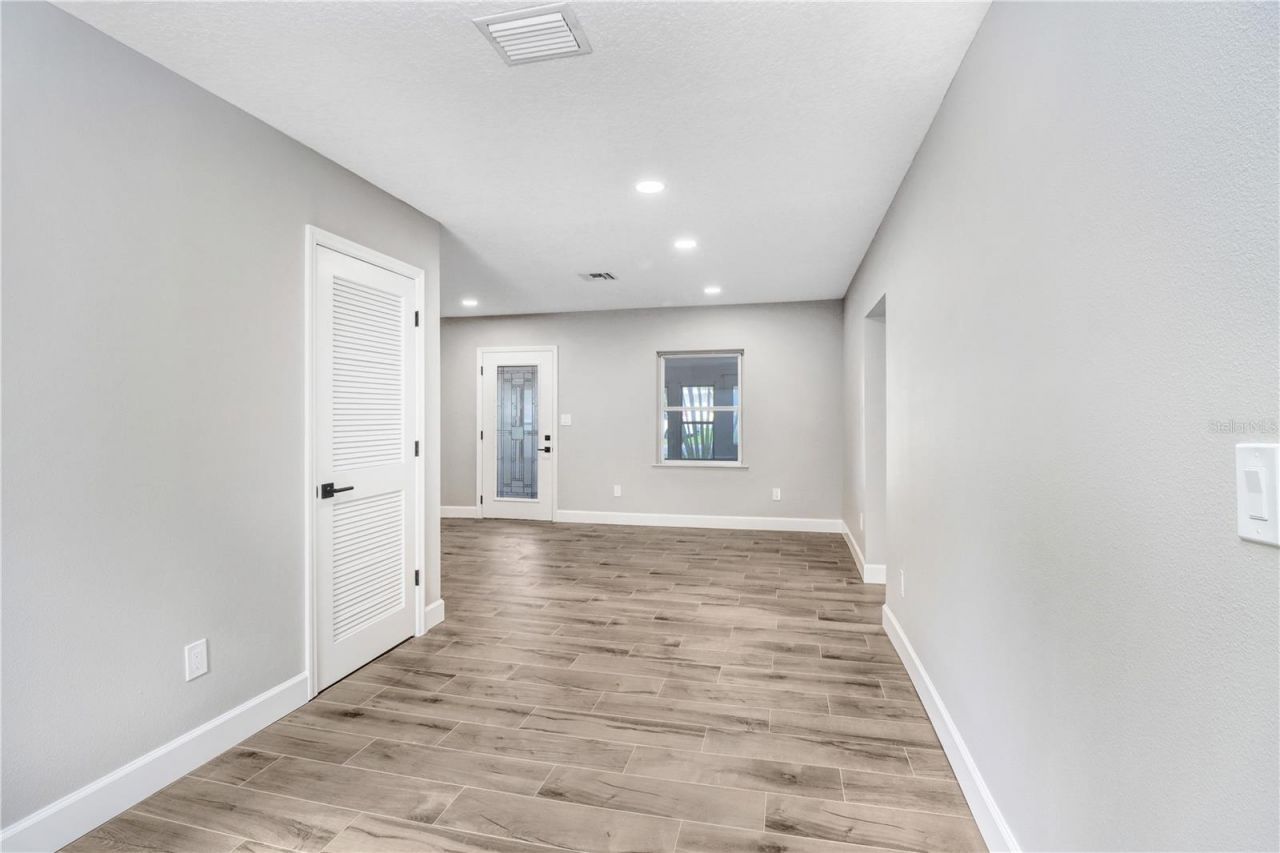 4018 S West Shore Boulevard, Tampa, FL 33611 Photo