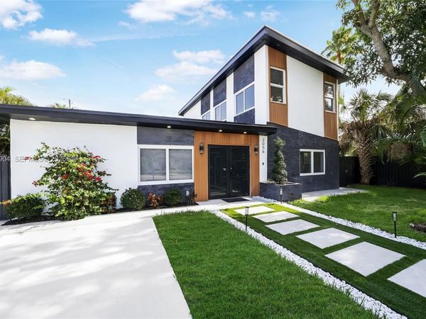 3056 NE 14th Ave, Oakland Park, FL 33334