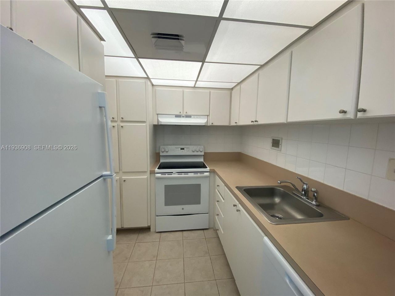 1000 West Ave, Unit 723, Miami Beach, FL 33139 Photo