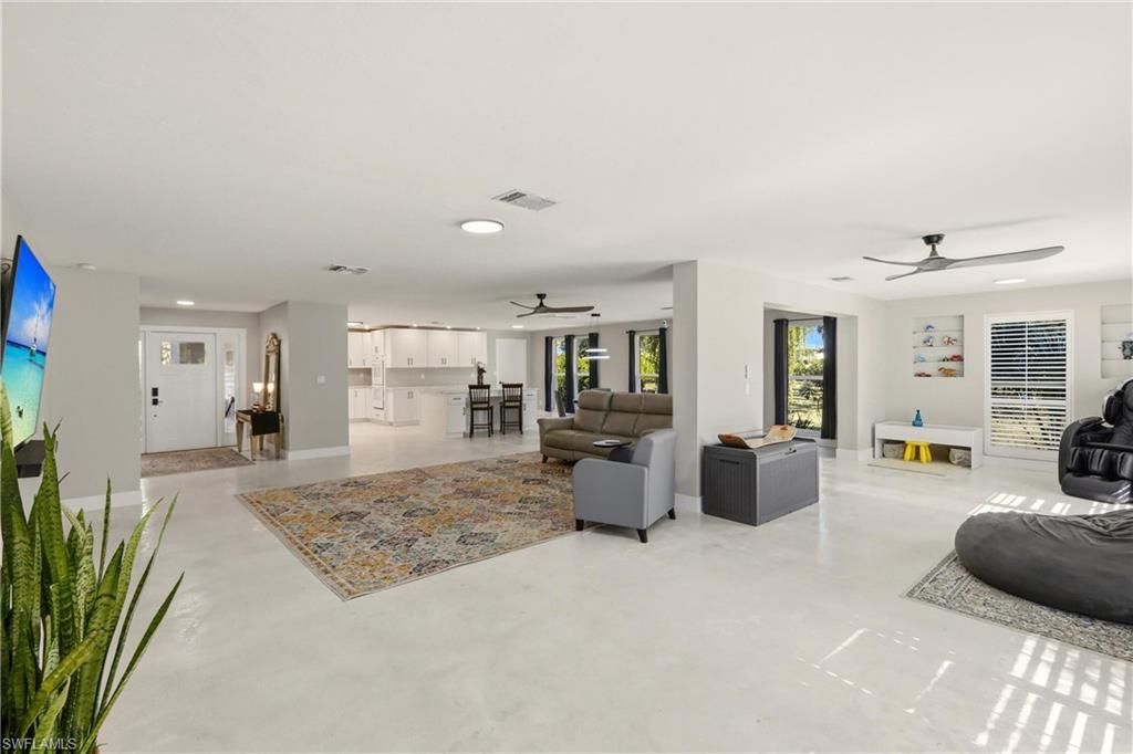 74 Aqua Ln, North Fort Myers, FL 33903 Photo