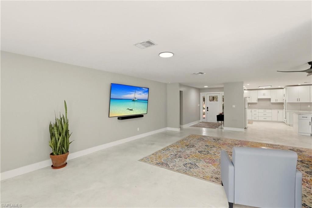 74 Aqua Ln, North Fort Myers, FL 33903 Photo