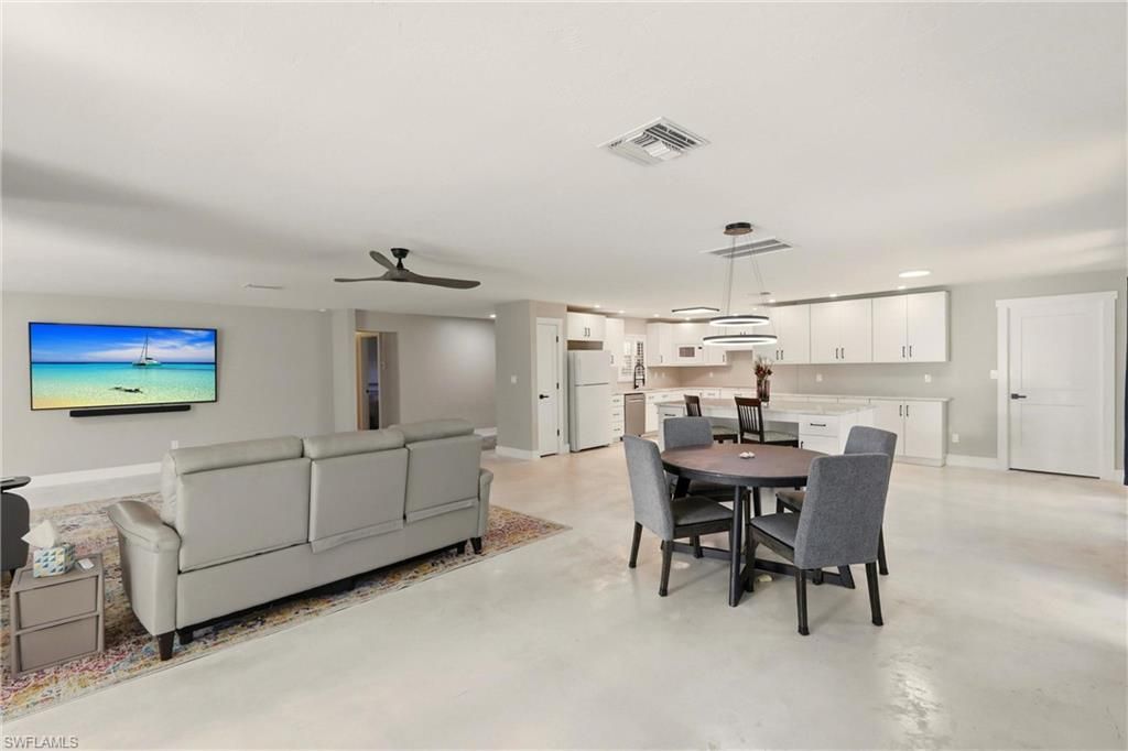 74 Aqua Ln, North Fort Myers, FL 33903 Photo