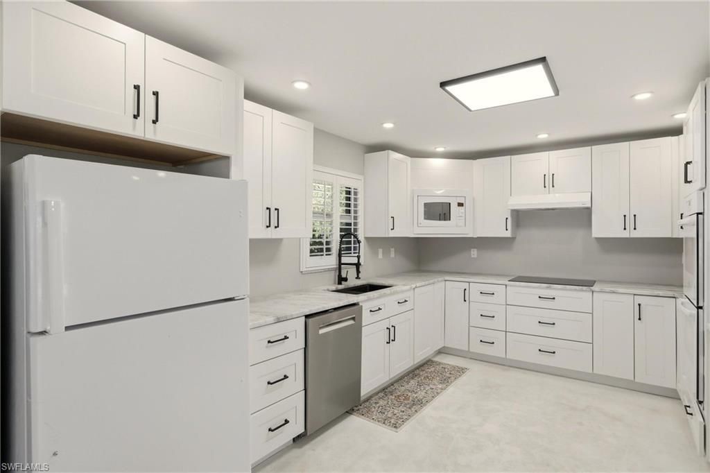 74 Aqua Ln, North Fort Myers, FL 33903 Photo