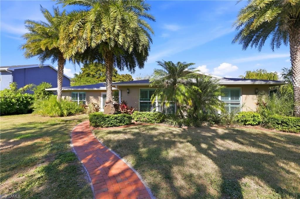 74 Aqua Ln, North Fort Myers, FL 33903 Photo