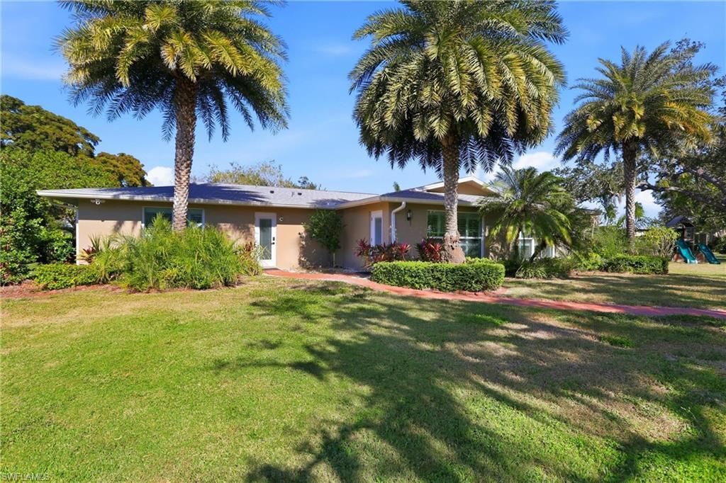 74 Aqua Ln, North Fort Myers, FL 33903 Photo