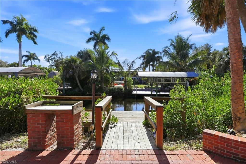 74 Aqua Ln, North Fort Myers, FL 33903 Photo