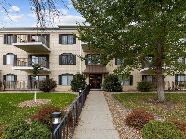 2135 1st Avenue SE, Unit 121, Cedar Rapids, IA 52403