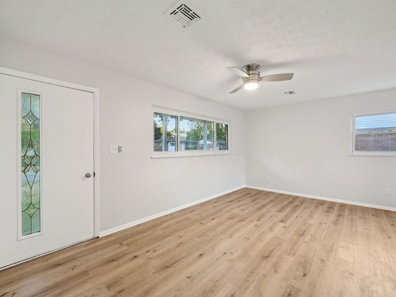 3955 E FULTON, Columbus, OH 43227 Photo 14