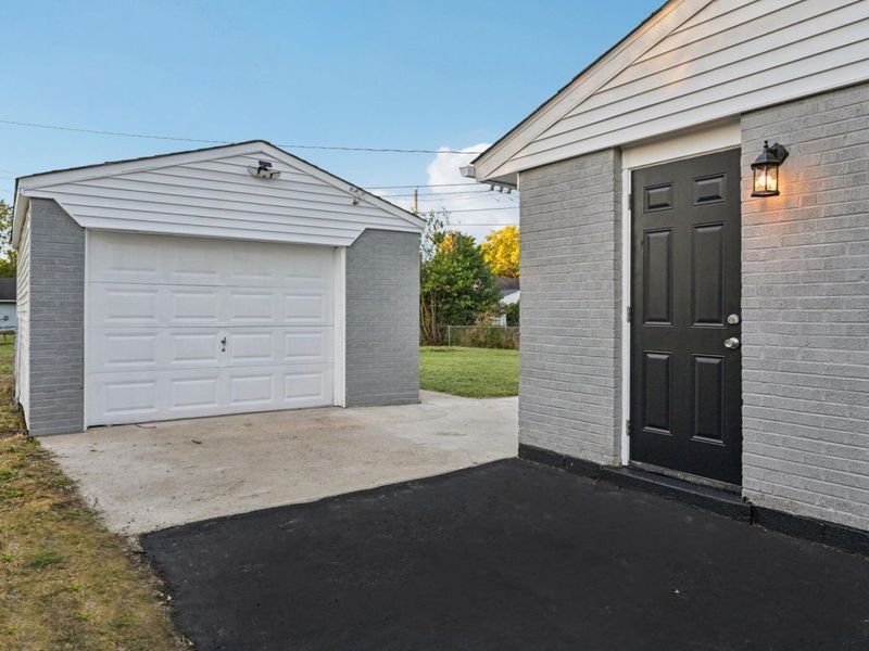 3955 E FULTON, Columbus, OH 43227 Photo 8