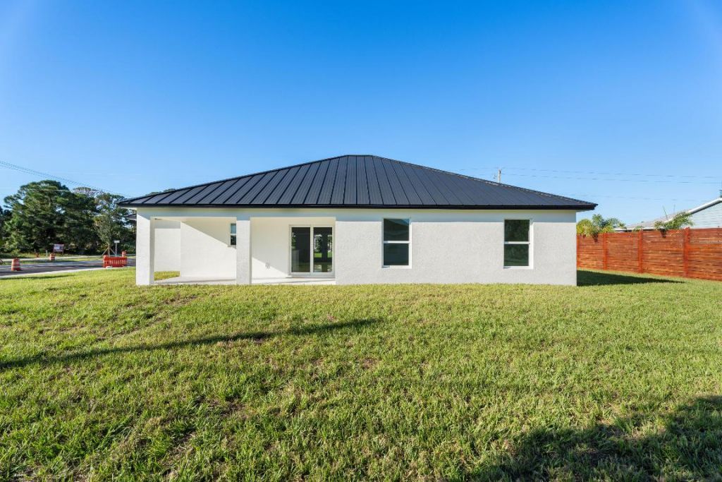 884 SW Thrift Avenue, Port Saint Lucie, FL 34953 Photo
