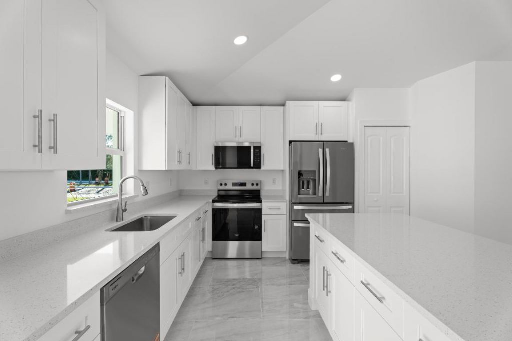 884 SW Thrift Avenue, Port Saint Lucie, FL 34953 Photo