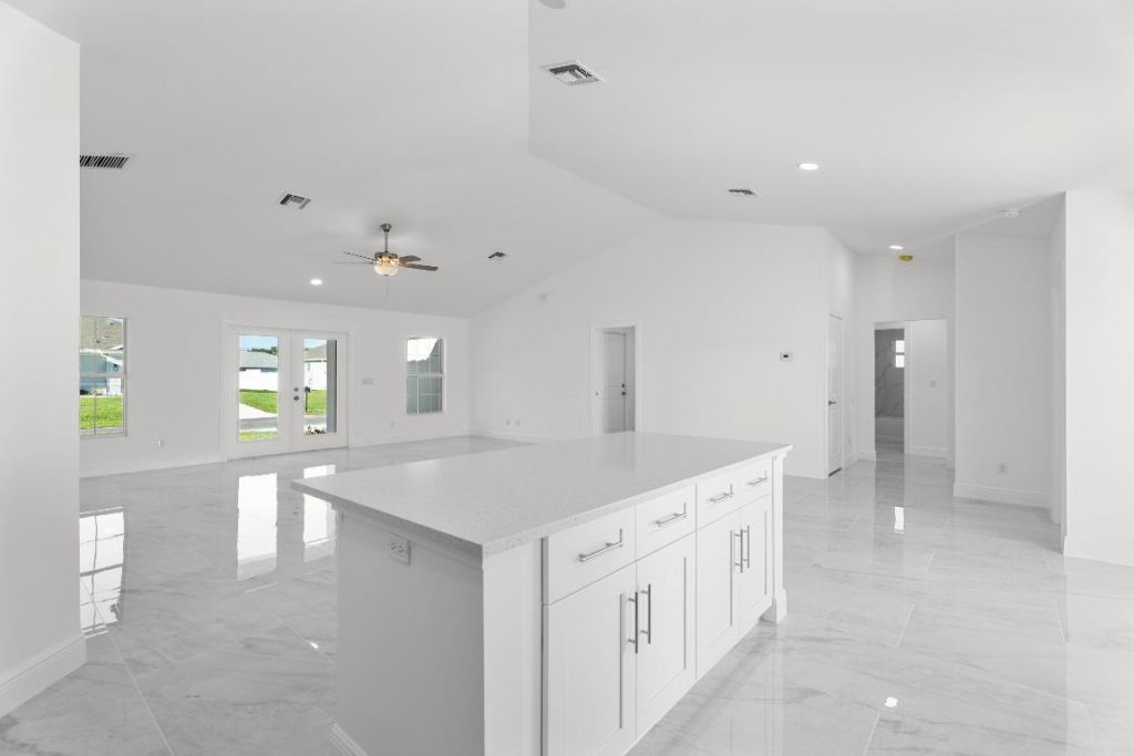 884 SW Thrift Avenue, Port Saint Lucie, FL 34953 Photo