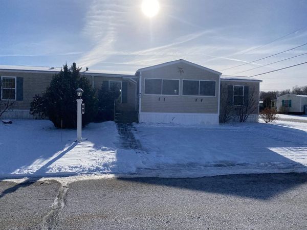 69 NASHVILLE Street, Seabrook, NH 03874