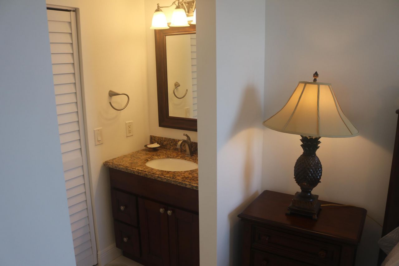 88540 Overseas Highway, Unit 605, Tavernier, FL 33070 Photo