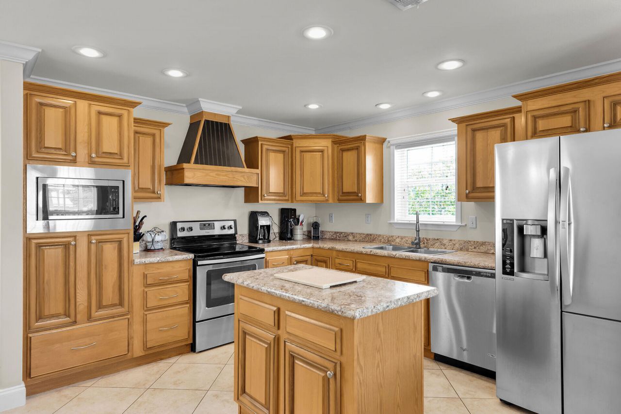 437 Pirates Road, Little Torch Key, FL 33042 Photo