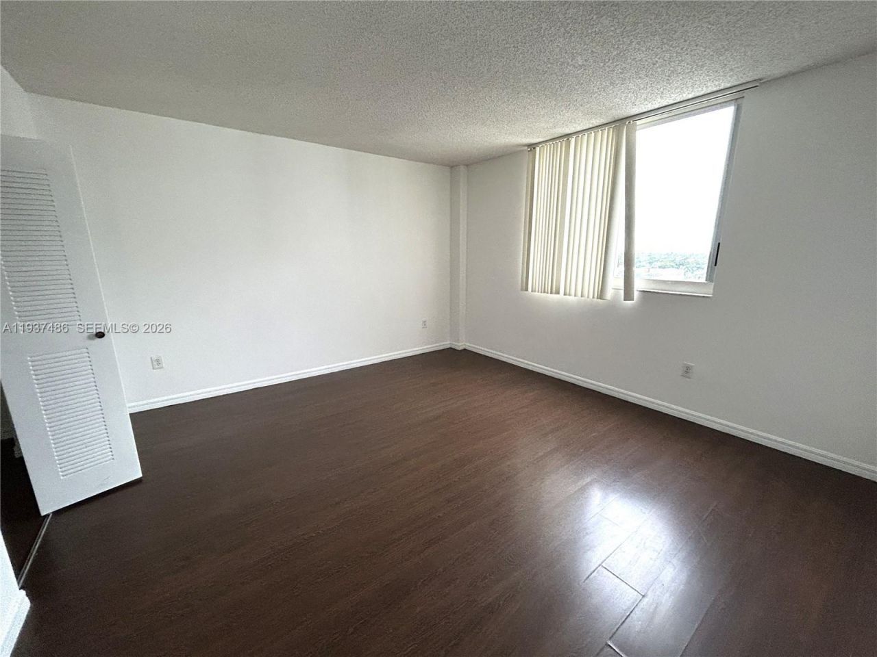 5091 NW 7th St, Unit PH-10, Miami, FL 33126 Photo