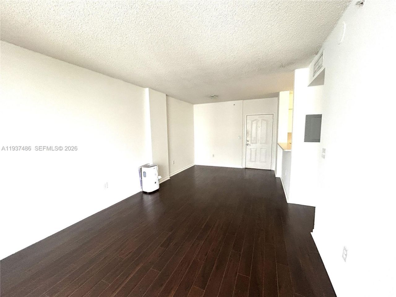 5091 NW 7th St, Unit PH-10, Miami, FL 33126 Photo