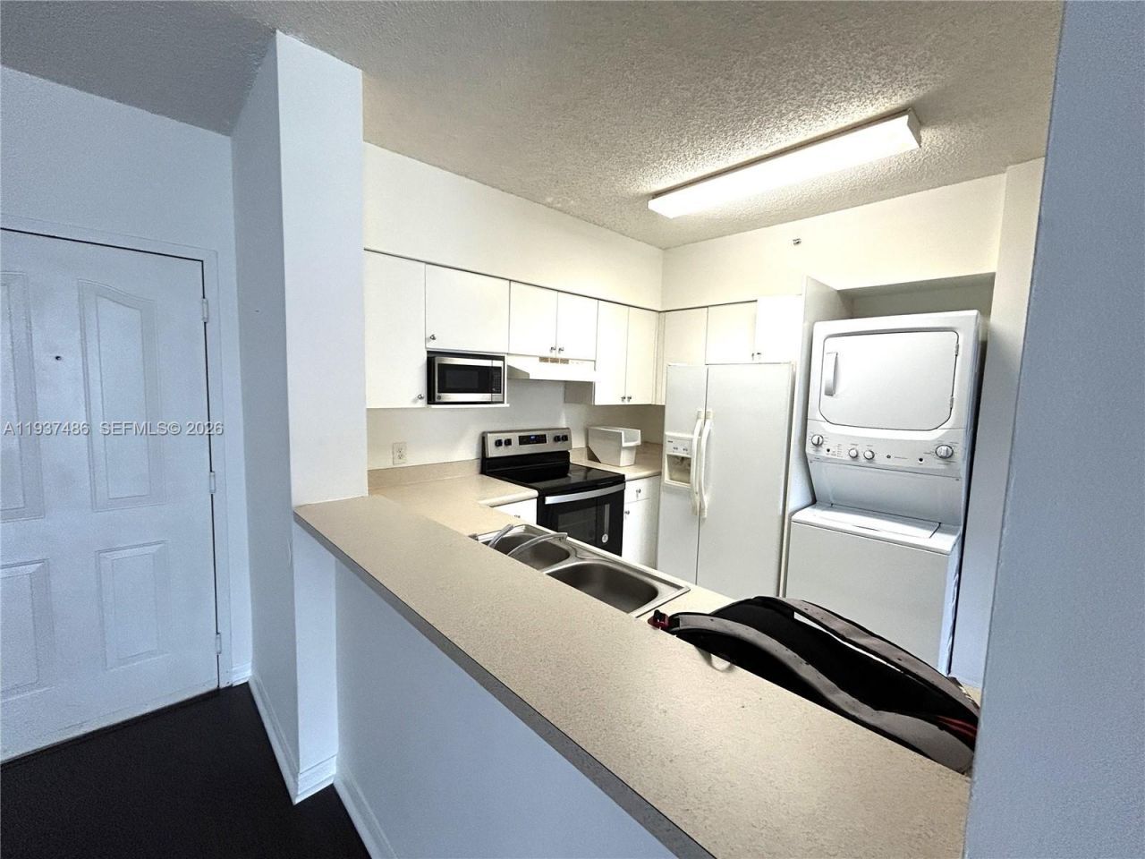 5091 NW 7th St, Unit PH-10, Miami, FL 33126 Photo