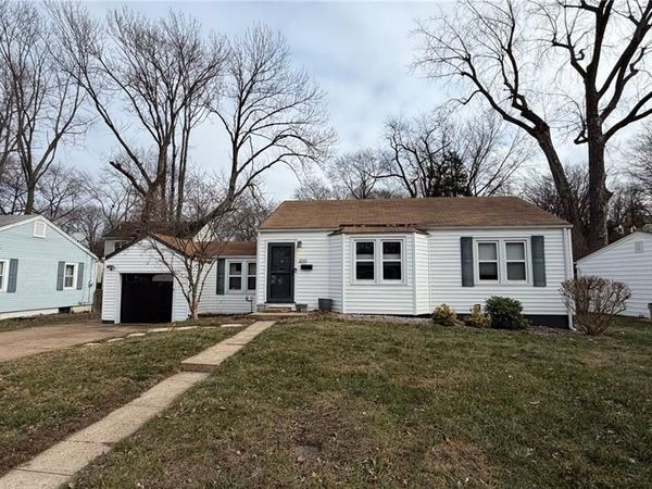 400 Corona Court, Webster Groves, MO 63119