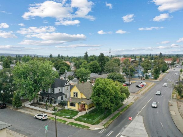 1702 W Dean Ave, Spokane, WA 99201