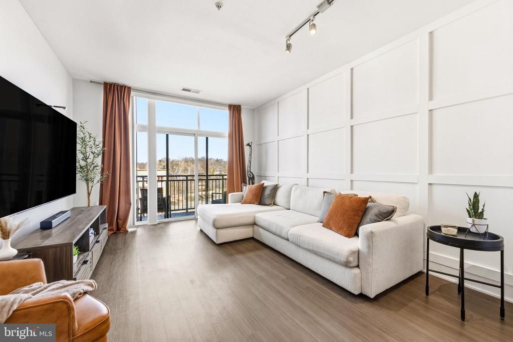 145 RIVERHAVEN DRIVE, OXON HILL, MD 20745