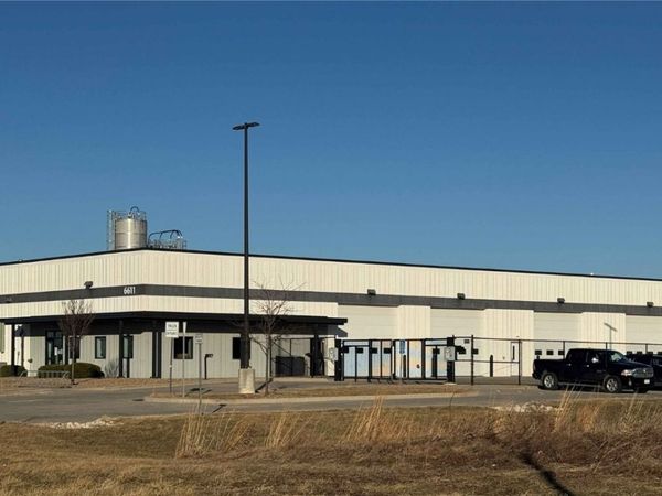 6611 Partners Avenue, Marion, IA 52302