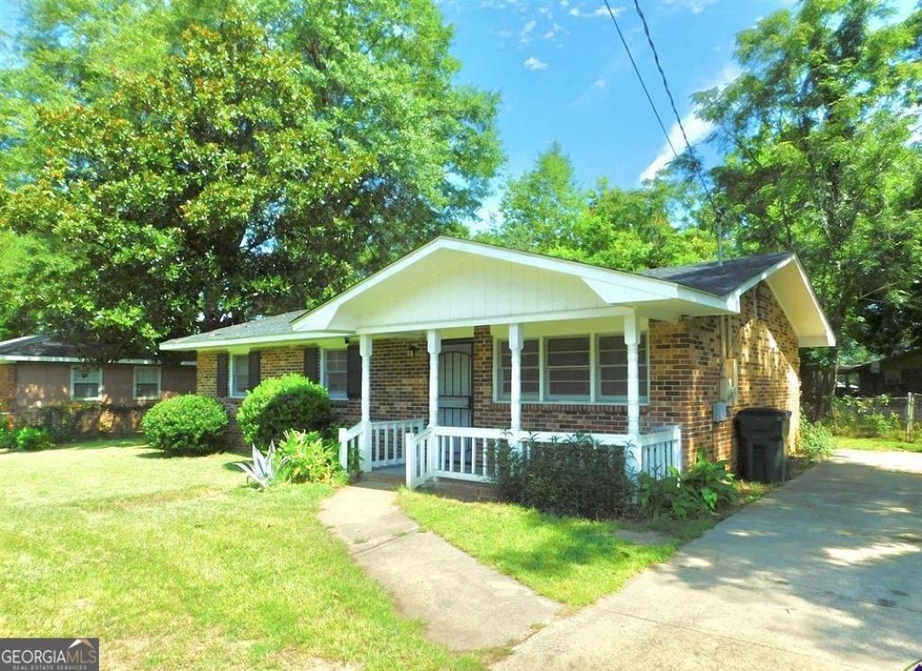 304 Wall Street, Warner Robins, GA 31088 Main Photo