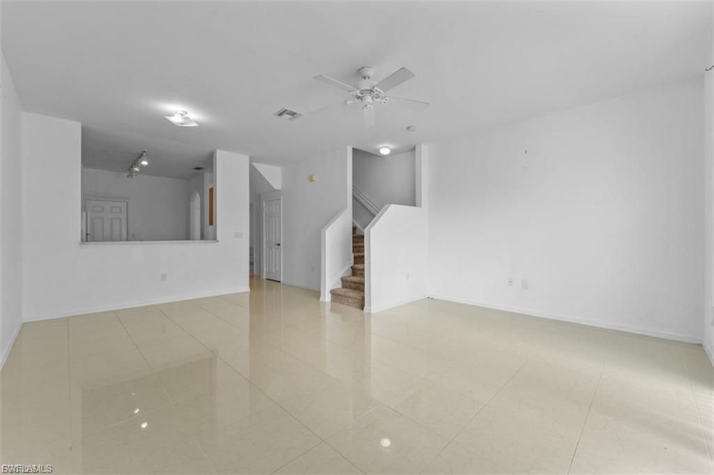 3637 Pine Oak Cir, Unit 105, Fort Myers, FL 33916 Photo